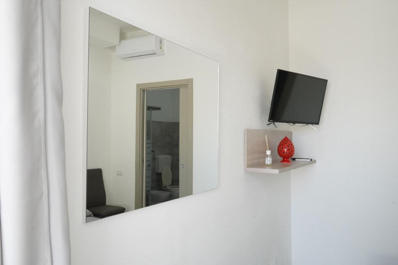 Villa Leonardo San Foca - Room, Pool & Restaurant 외부 사진