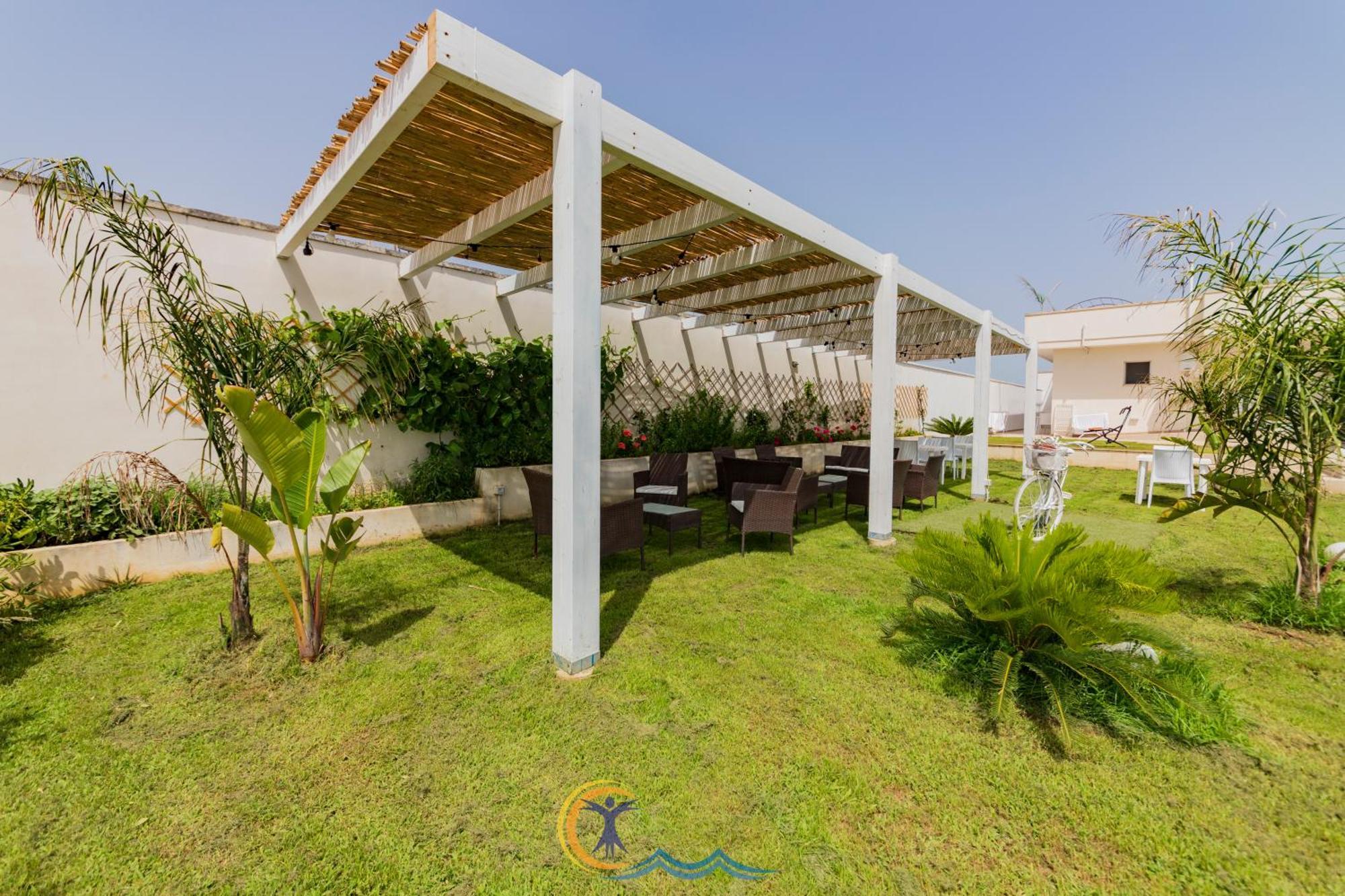 Villa Leonardo San Foca - Room, Pool & Restaurant 외부 사진