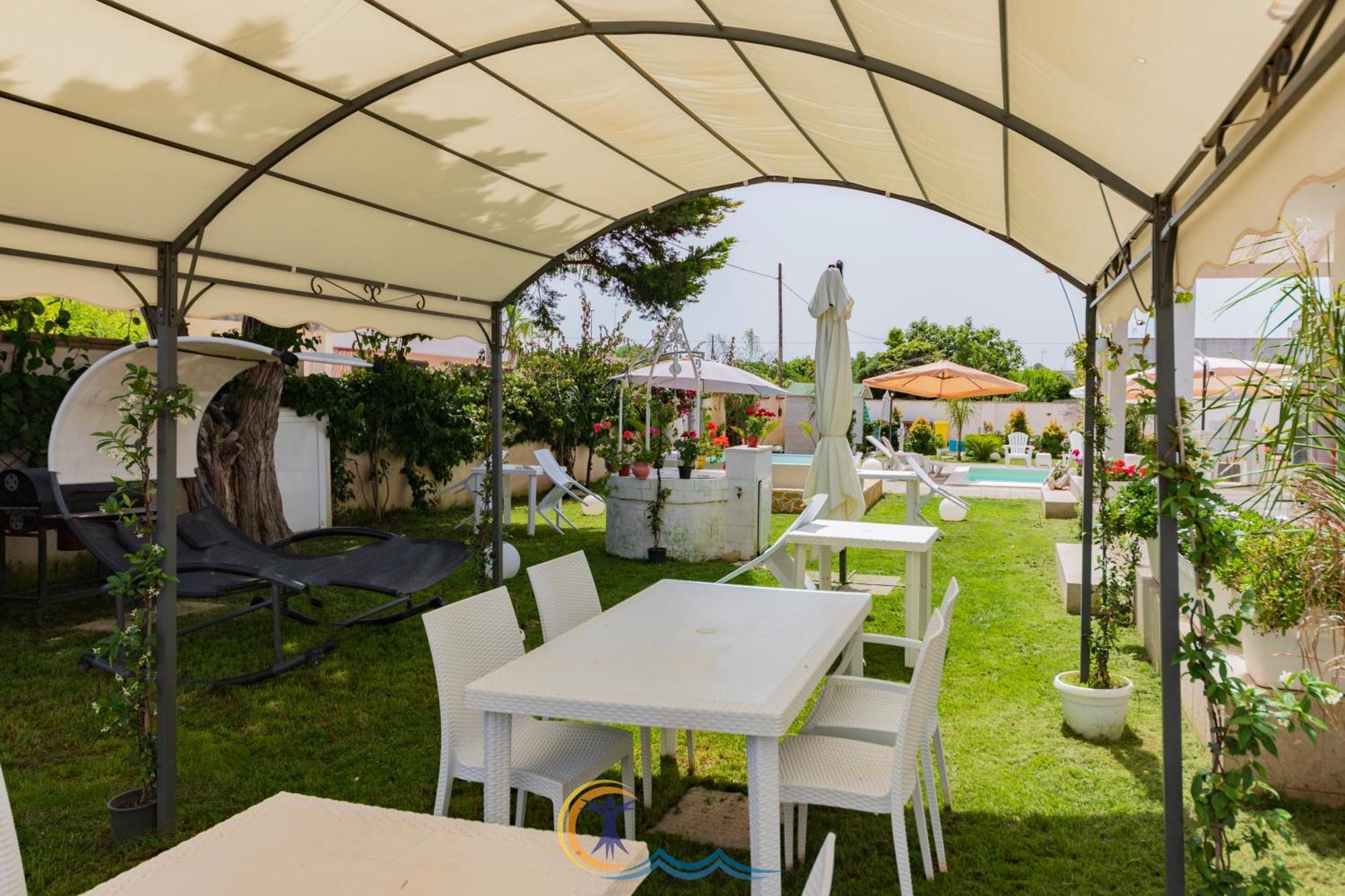 Villa Leonardo San Foca - Room, Pool & Restaurant 외부 사진