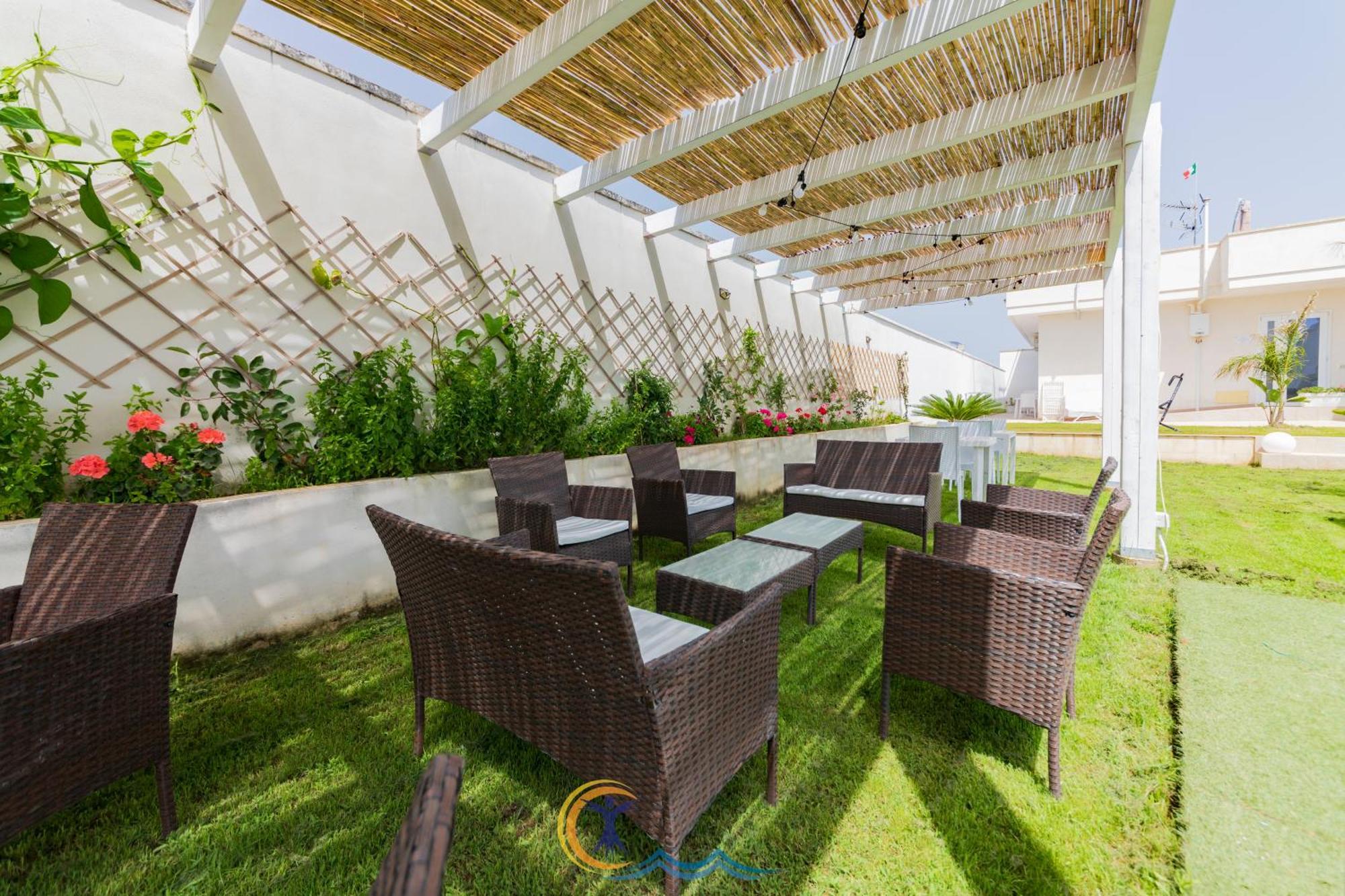 Villa Leonardo San Foca - Room, Pool & Restaurant 외부 사진