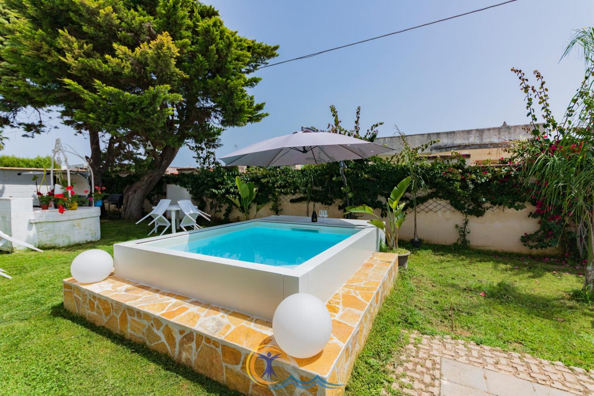 Villa Leonardo San Foca - Room, Pool & Restaurant 외부 사진