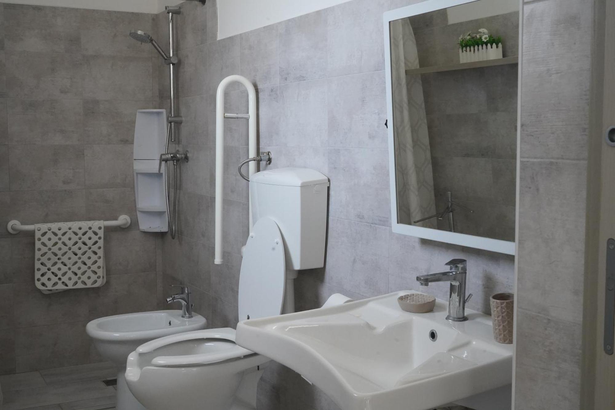 Villa Leonardo San Foca - Room, Pool & Restaurant 외부 사진